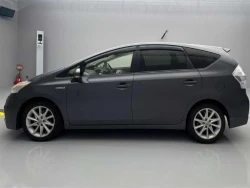 Toyota PRIUS ALPHA 2012 года ZVW41-3127624 ID: 560861 4