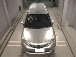 Toyota PRIUS ALPHA 2012 года ZVW41-3192017 ID: 561010 8