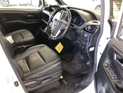 Toyota ESQUIRE 2015 года ZWR80-0113327 ID: 560655 6