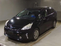 Toyota PRIUS ALPHA 2014 года ZVW41-0012175 ID: 561359 1