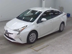 Toyota PRIUS 2016 года ZVW50-8040028 ID: 537834 1