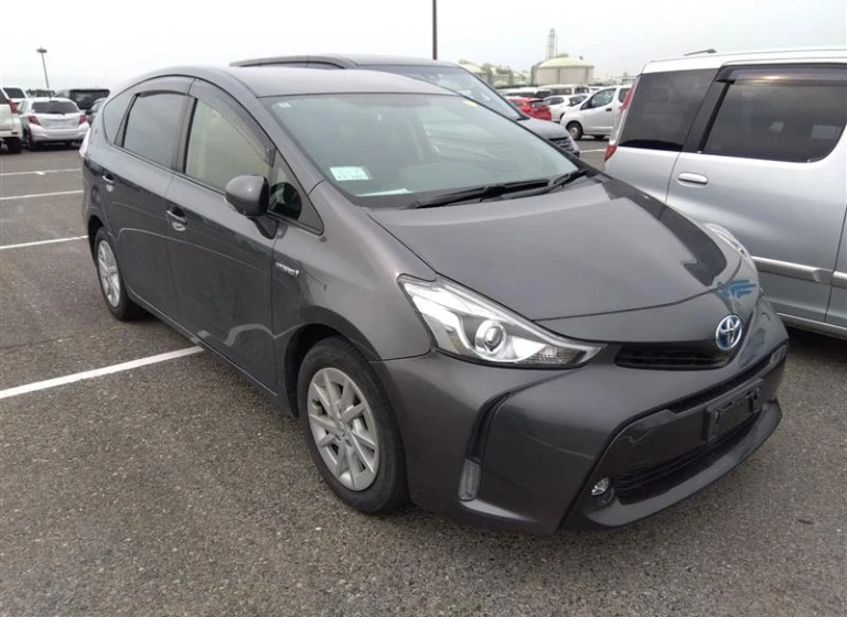 Toyota PRIUS ALPHA 2015 года ZVW41-3392864 ID: 538700