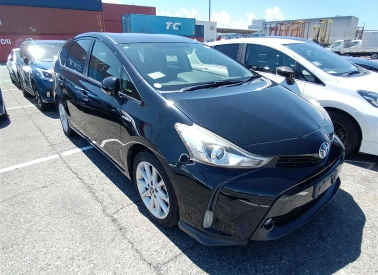 Toyota PRIUS ALPHA 2014 года ZVW41-3369448 ID: 553658
