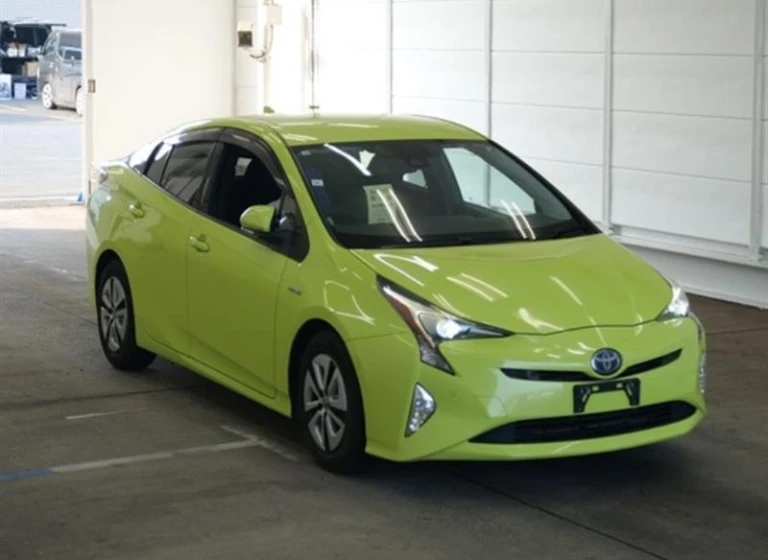Toyota PRIUS 2016 года ZVW51-8022697 ID: 558385