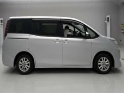Toyota NOAH 2021 года ZRR80-0672251 ID: 560868 6