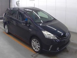 Toyota PRIUS ALPHA 2014 года ZVW41-0014145 ID: 556902 1