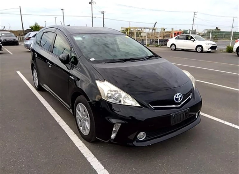 Toyota PRIUS ALPHA 2012 года ZVW41-3180066 ID: 483006