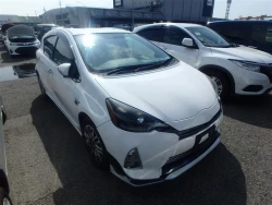 Toyota AQUA 2013 года NHP10-6206659 ID: 488559 11