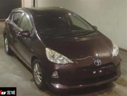 Toyota AQUA 2014 года NHP10-2293581 ID: 487655 0
