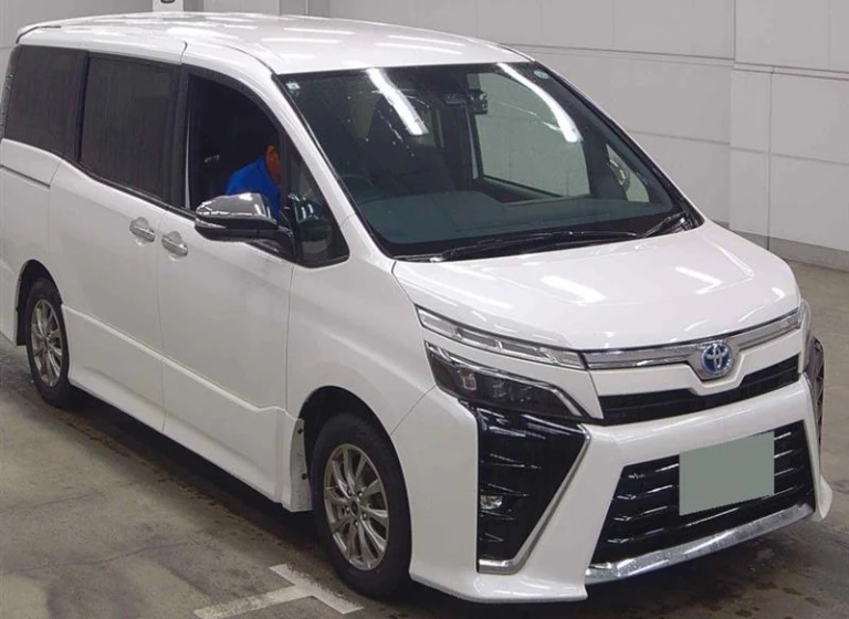 Toyota VOXY 2021 года ZWR80-0498586 ID: 559445