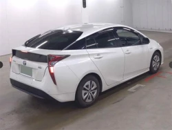 Toyota PRIUS 2018 года ZVW50-6128774 ID: 489271 4