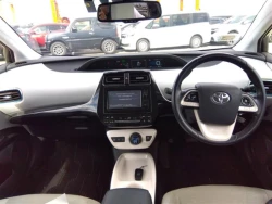 Toyota PRIUS 2018 года ZVW51-6066479 ID: 492322 16
