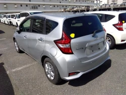 Nissan NOTE 2018 года SNE12-015389 ID: 498399 15