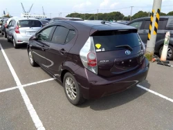 Toyota AQUA 2014 года NHP10-2293581 ID: 487655 12