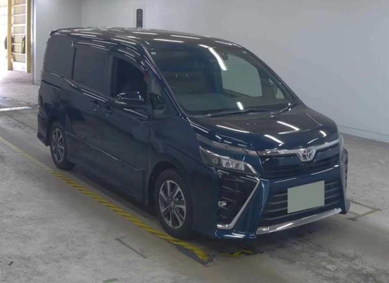 Toyota VOXY 2021 года ZRR80-0700880 ID: 556772