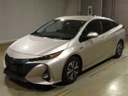 Toyota ​PRIUS PHV 2018 года ZVW52-3090214 ID: 556923 1