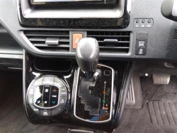Toyota VOXY 2018 года ZRR80-0470359 ID: 509842 21