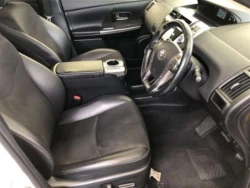 Toyota PRIUS ALPHA 2015 года ZVW41-3384340 ID: 541727 6