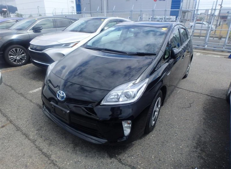 Toyota PRIUS 2013 года ZVW30-5662267 ID: 489311