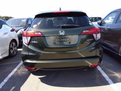 Honda VEZEL HYBRID 2015 года RU3-1111009 ID: 486472 5