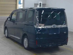 Toyota VOXY 2014 года ZWR80-0002557 ID: 560581 1