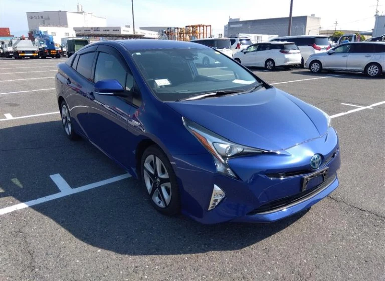 Toyota PRIUS 2016 года ZVW51-8044975 ID: 537762