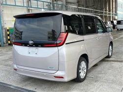 Toyota NOAH 2022 года MZRA90-0007040 ID: 556927 19