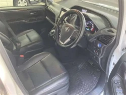 Toyota ESQUIRE 2015 года ZWR80-0137035 ID: 560867 7
