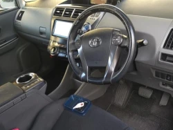 Toyota PRIUS ALPHA 2014 года ZVW41-3347560 ID: 556771 6