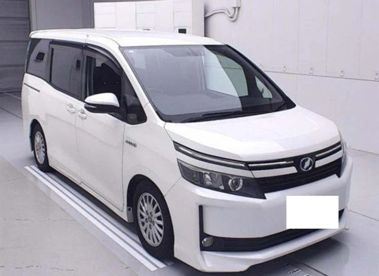 Toyota VOXY 2014 года ZWR80-0054546 ID: 560474