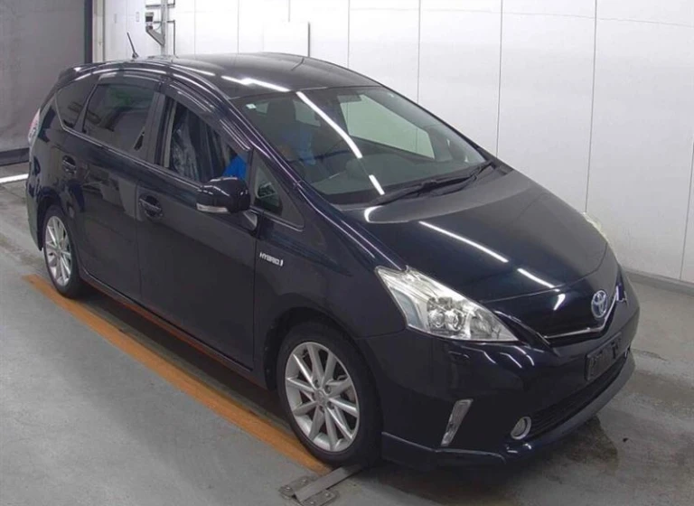 Toyota PRIUS ALPHA 2014 года ZVW41-0014145 ID: 556902