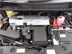 Toyota PRIUS ALPHA 2015 года ZVW41-3392864 ID: 538700 32