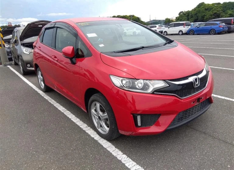 Honda FIT 2016 года GK6-3300331 ID: 537959
