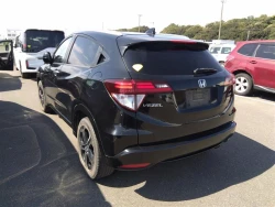 Honda VEZEL HYBRID 2014 года RU3-1050789 ID: 483477 3