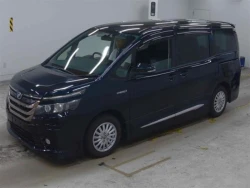 Toyota VOXY 2014 года ZWR80-0002557 ID: 560581 2