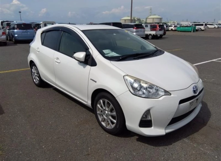 Toyota AQUA 2014 года NHP10-6287261 ID: 486116
