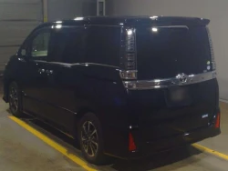 Toyota VOXY 2018 года ZRR80-0431685 ID: 492325 3