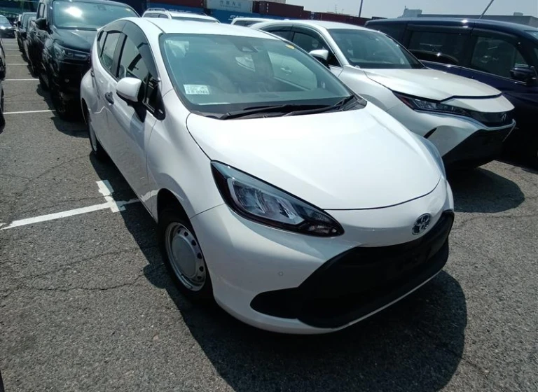 Toyota AQUA 2021 года MXPK10-2000832 ID: 560096