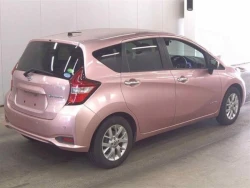 Nissan NOTE 2018 года HE12-222123 ID: 556316 3