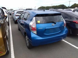 Toyota AQUA 2013 года NHP10-2238584 ID: 480809 11