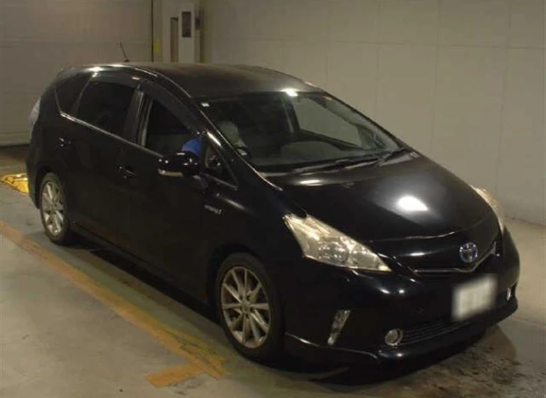 Toyota PRIUS ALPHA 2013 года ZVW41-3244236 ID: 561381