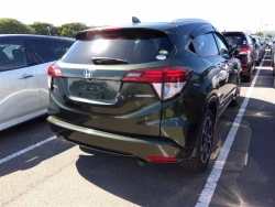 Honda VEZEL HYBRID 2015 года RU3-1111009 ID: 486472 6