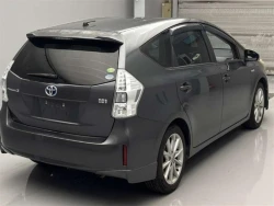 Toyota PRIUS ALPHA 2012 года ZVW41-3127624 ID: 560861 1