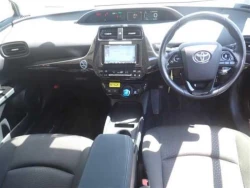 Toyota PRIUS 2021 года ZVW55-6020004 ID: 557362 3