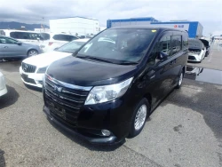 Toyota NOAH 2015 года ZWR80-0086635 ID: 489601 8