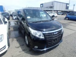 Toyota NOAH 2015 года ZWR80-0086635 ID: 489601 9