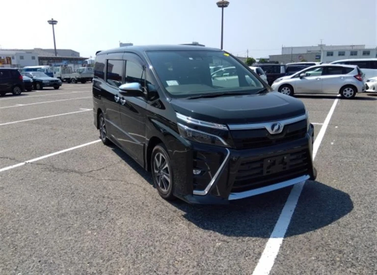 Toyota VOXY 2019 года ZRR80-0539705 ID: 489992