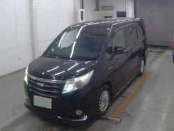 Toyota NOAH 2014 года ZWR80-0015886 ID: 560772 1