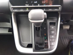 Toyota NOAH 2022 года MZRA90-0008056 ID: 541150 10