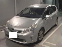 Toyota PRIUS ALPHA 2012 года ZVW41-3192017 ID: 561010 1